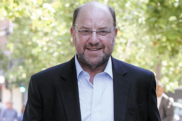 Futuros ministros concretan salida de directorios