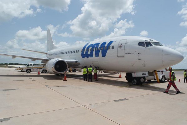 Aerolínea Law vuelve a dejar varados a pasajeros en República Dominicana