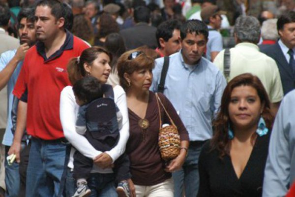 Tasa de desempleo sube a 6,5% a nivel nacional en trimestre noviembre-enero, por encima de lo esperado