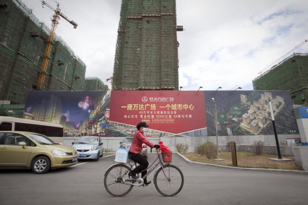 China toma acciones para reducir su endeudamiento y evitar una "crisis financiera sistémica"