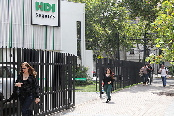 CMF instruye a HDI enviar mensualmente sus estados financierosR
