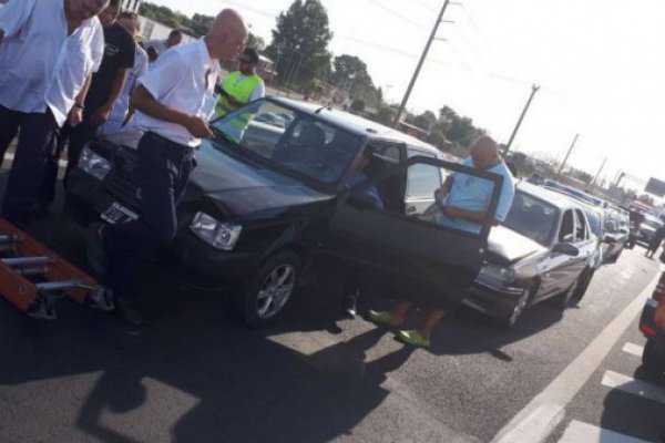 Policía argentina gasta US$ 11 millones en autos inteligentes y los choca el primer día