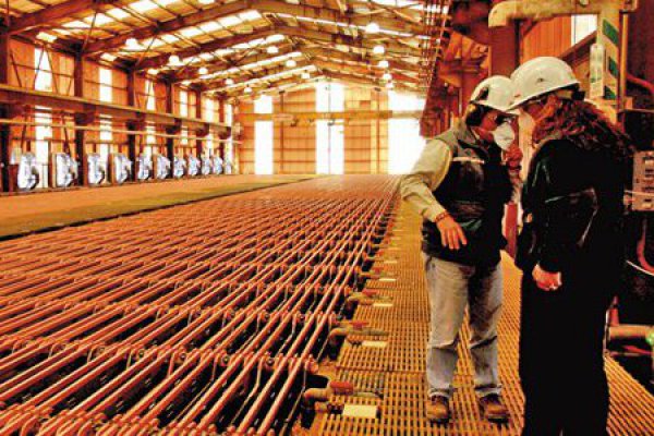 <p>Collahuasi pagará bono de $ 11 millones a supervisores</p>