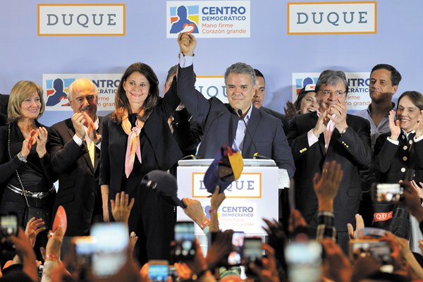 Iván Duque se impuso en las primarias de la centroderecha colombiana (Reuters)
