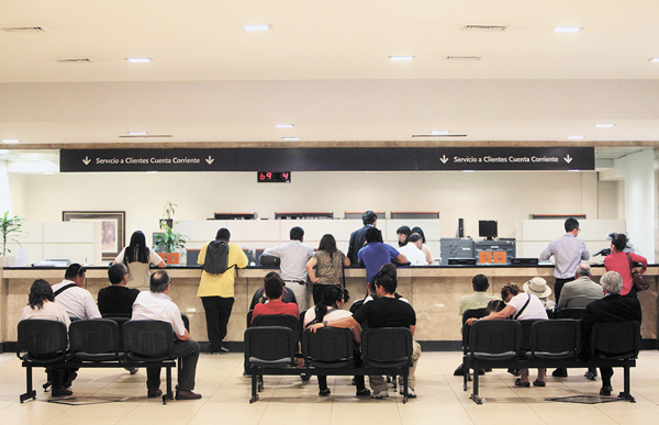 Leasing bancario crece 21% en período de desaceleración