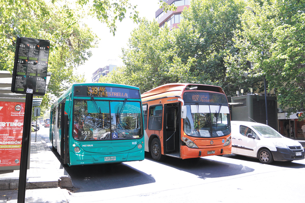 Tribunal de Libre Competencia revive licitación de Transantiago y gobierno evalúa su futuro