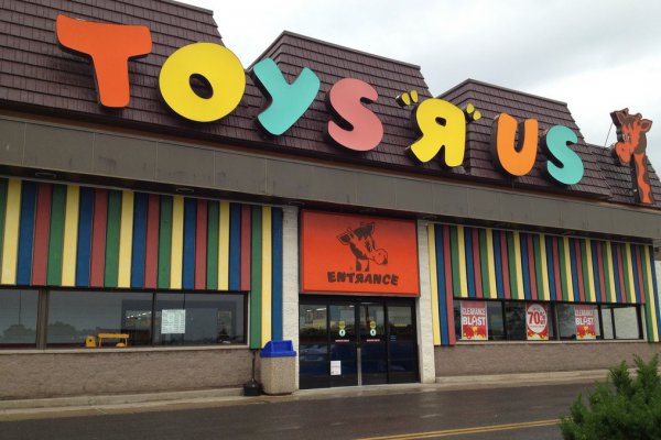 <p>Tras una larga agonía, Toys R Us anuncia el cierre final de sus tiendas en EEUU</p>