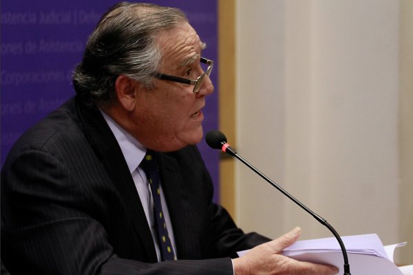 Exministro Campos reconoce que se negó a cumplir orden de Bachelet sobre Punta Peuco