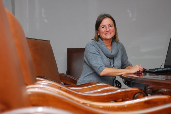 Nominan a exministra Benítez al directorio de la canadiense Barrick