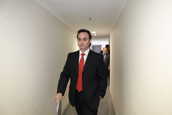 Pavez y Coloma testificarán esta semana en juicio contra Motta