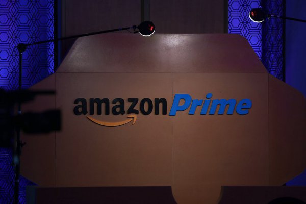 <p>Amazon supera por primera vez a Google en capitalización bursátil</p>