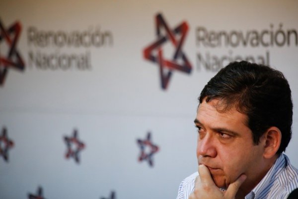 Felipe Cisternas es elegido el nuevo secretario general de Renovación Nacional