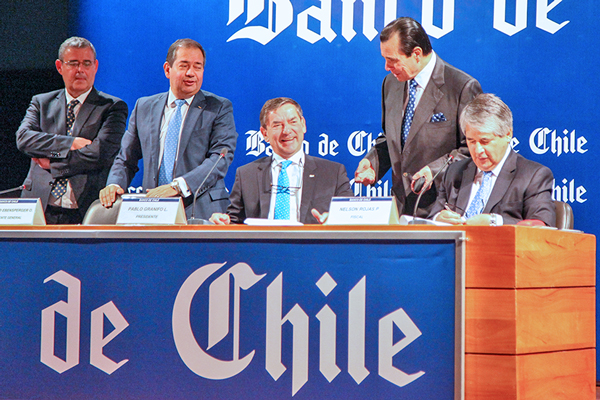 El encuentro con los inversionistas contó con la presencia de Eduardo Ebensperger, gerente general, y Pablo Granifo, presidente del directorio (Foto de Julio Castro)