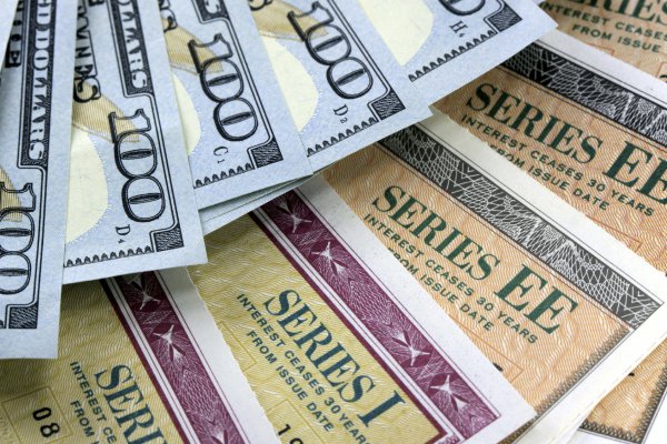 <p>2,85% se ubican los rendimientos de los bonos del Tesoro</p>