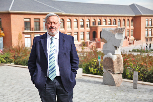 Jaime Mañalich llega al directorio de Teletón