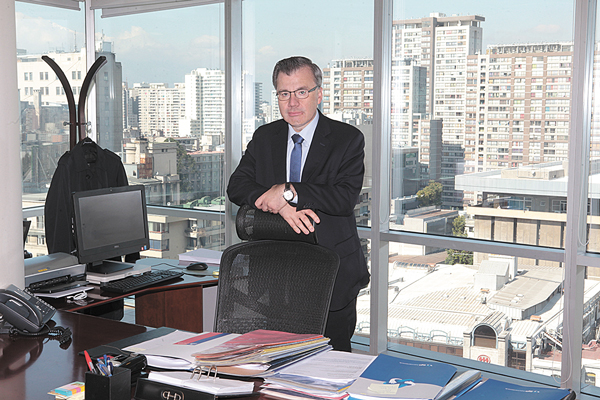 Superintendente de Pensiones, Osvaldo Macías