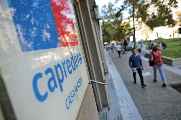 Gobierno evalúa cambios al sistema de pensiones de las Fuerzas Armadas