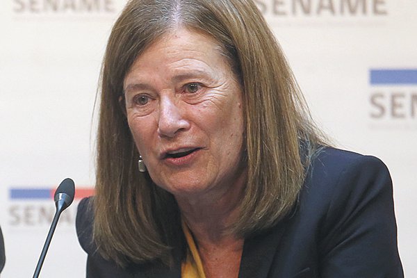 Presidente firma proyecto que sube recursos para niños vulnerables