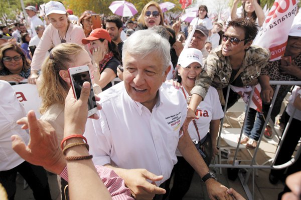 “No se dejen asustar”, dice López Obrador a los inversionistas