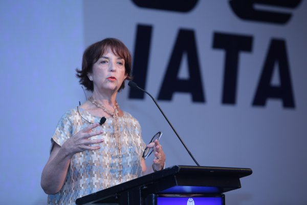 Ministra Hutt anuncia nueva institucionalidad para desarrollo de industria aeronáutica