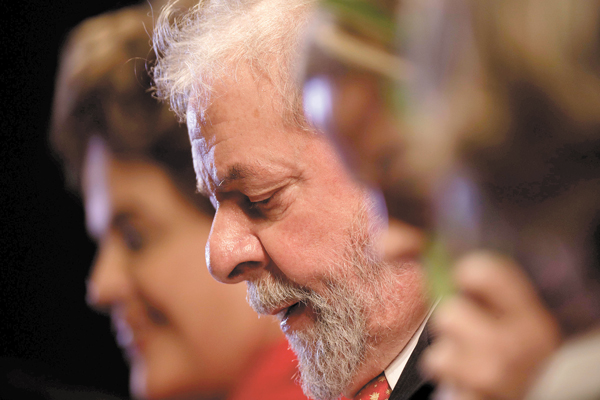 Juez Moro ordena prisión para Lula y lo deja al borde del fin de su larga carrera política