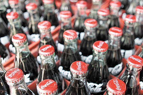 Embonor destaca reducción en azúcar en bebidas e inversiones en embotellado durante 2017