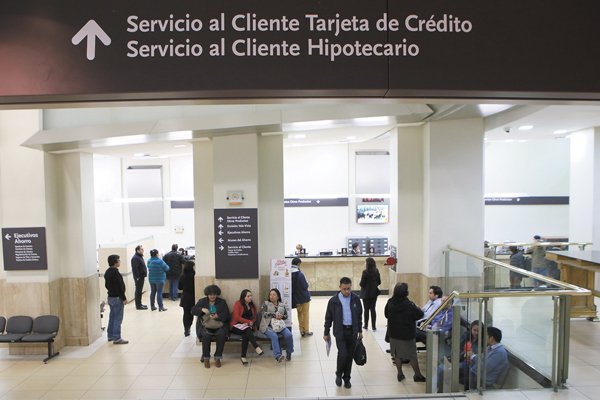 Presencia física de los bancos privados cae 5,2% y es la más baja desde 2008