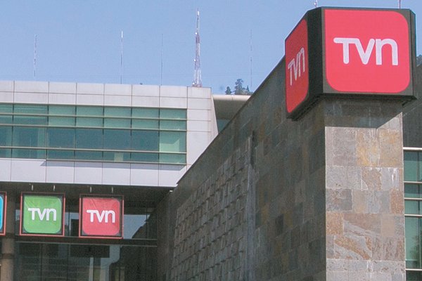 Paridad de género en TVN pone en peligro candidatos al directorio del gobierno