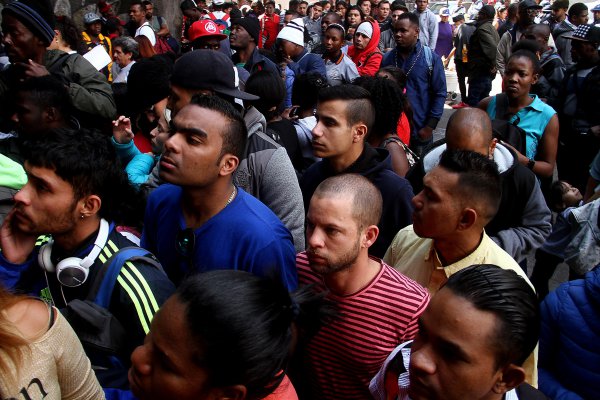 Gobierno anuncia plan de contingencia ante exigencia de visas para haitianos y venezolanos
