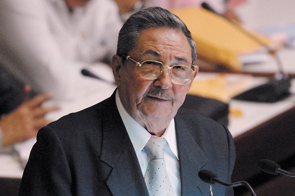 Cuba adelanta proceso de sucesión de Castro