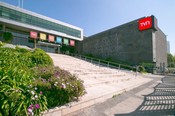 Alivio en TVN tras nombramiento de nuevos directores por parte de Piñera