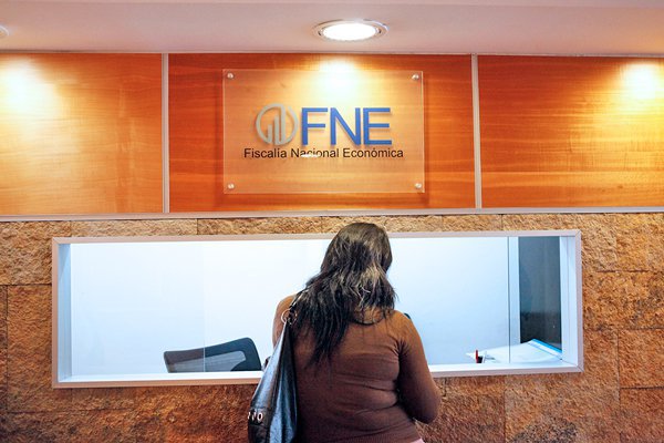 FNE comienza análisis de fusión entre bancos BBVA y Scotiabank