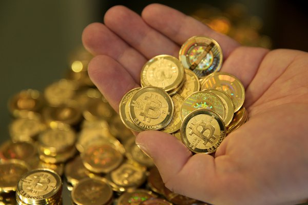 Congreso da primer paso para regular criptomonedas, pide informe y llama a actores a debatir