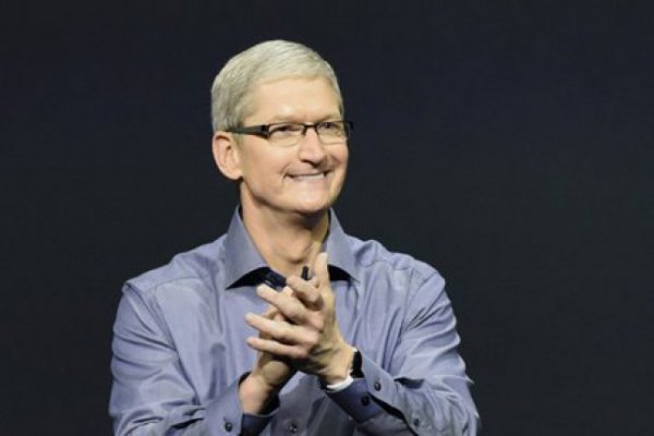 Apple contra la guerra comercial: CEO se reúne hoy a puertas cerradas con Donald Trump