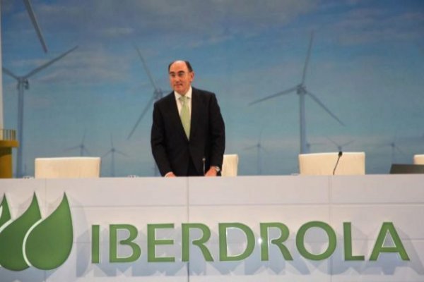 Iberdrola acusa de competencia desleal a Enel en Bruselas por la guerra de opas en Brasil