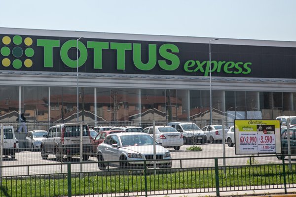 Tottus levantará fábrica de pastelería y platos preparados