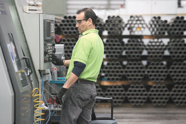 Créditos comerciales anotan su mayor crecimiento en casi un año