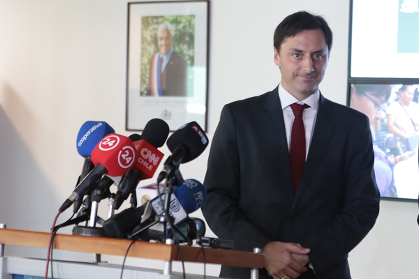 Gobierno se inclina por llevar proyecto Sernac de vuelta al Tribunal Constitucional