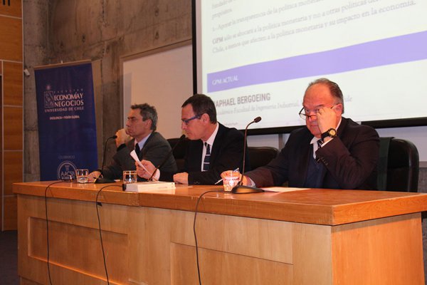 Grupo de Política Monetaria recomienda mantener tasa a la espera de antecedentes