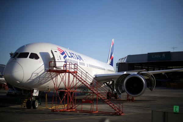 Acciona define primeros pasos para filial de asistencia en tierra en aeropuerto de Santiago