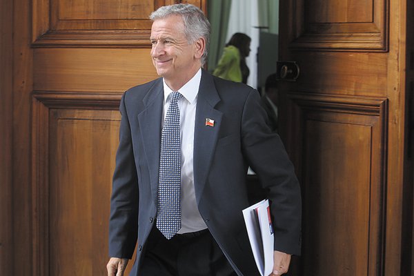 Piñera lidera reunión por pensiones: gradualidad del aumento en el Pilar Solidario aún no se zanja