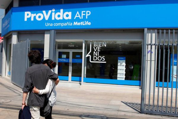 <p>Cascadas: Juzgado favorece a ProVida y Ponce deberá pagar a los fondos</p>