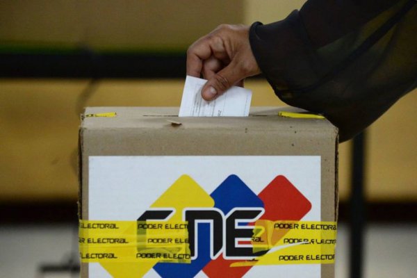 Venezuela elige presidente en medio de profunda división interna y cuestionamientos internacionales
