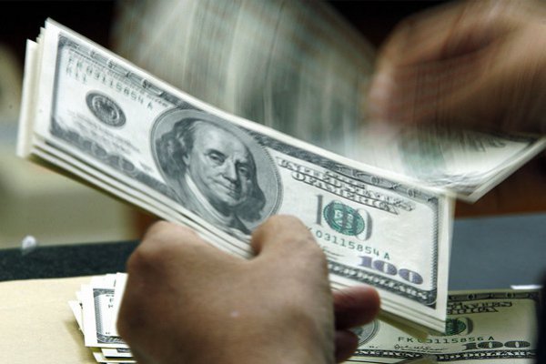 Peso chileno, la moneda emergente que más se apreció frente al dólar
