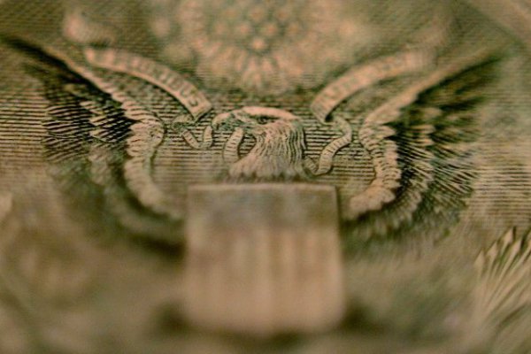 INTERACTIVO | Dólar cierra al alza en Chile tras volátil jornada marcada por tensiones internacionales