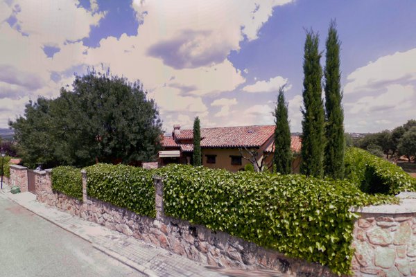 Podemos, la casa de 2.000m2 y la disyuntiva del Frente Amplio chileno