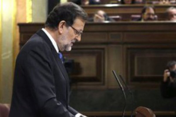 PSOE presenta moción de censura para arrebatar a Rajoy el gobierno de España