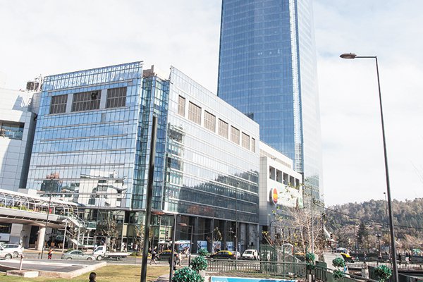 Ventas de locatarios de mall Costanera Center caen 9,3% en primeros tres meses