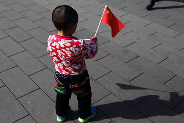 EEUU pondría límites a algunos visados para ciudadanos chinos