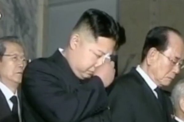 <p>¿Por qué llora Kim? Sorprendente video del líder norcoreano sugiere que se avecinan cambios dramáticos en el país</p>